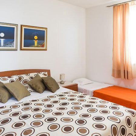 Apartments Veronika باغ المظهر الخارجي الصورة