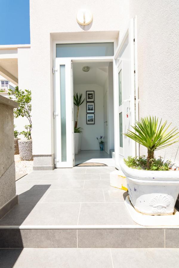 Apartments Veronika باغ المظهر الخارجي الصورة