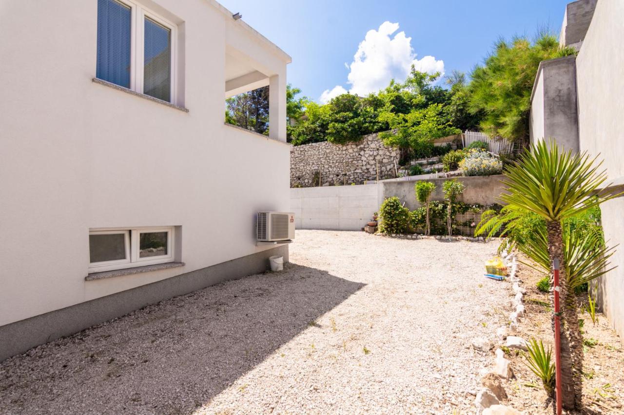 Apartments Veronika باغ المظهر الخارجي الصورة