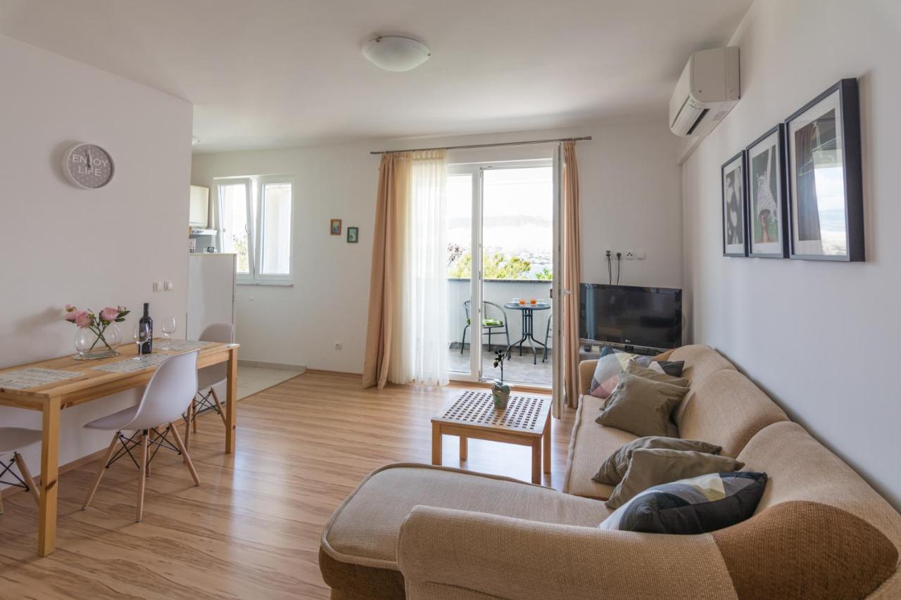 Apartments Veronika باغ المظهر الخارجي الصورة