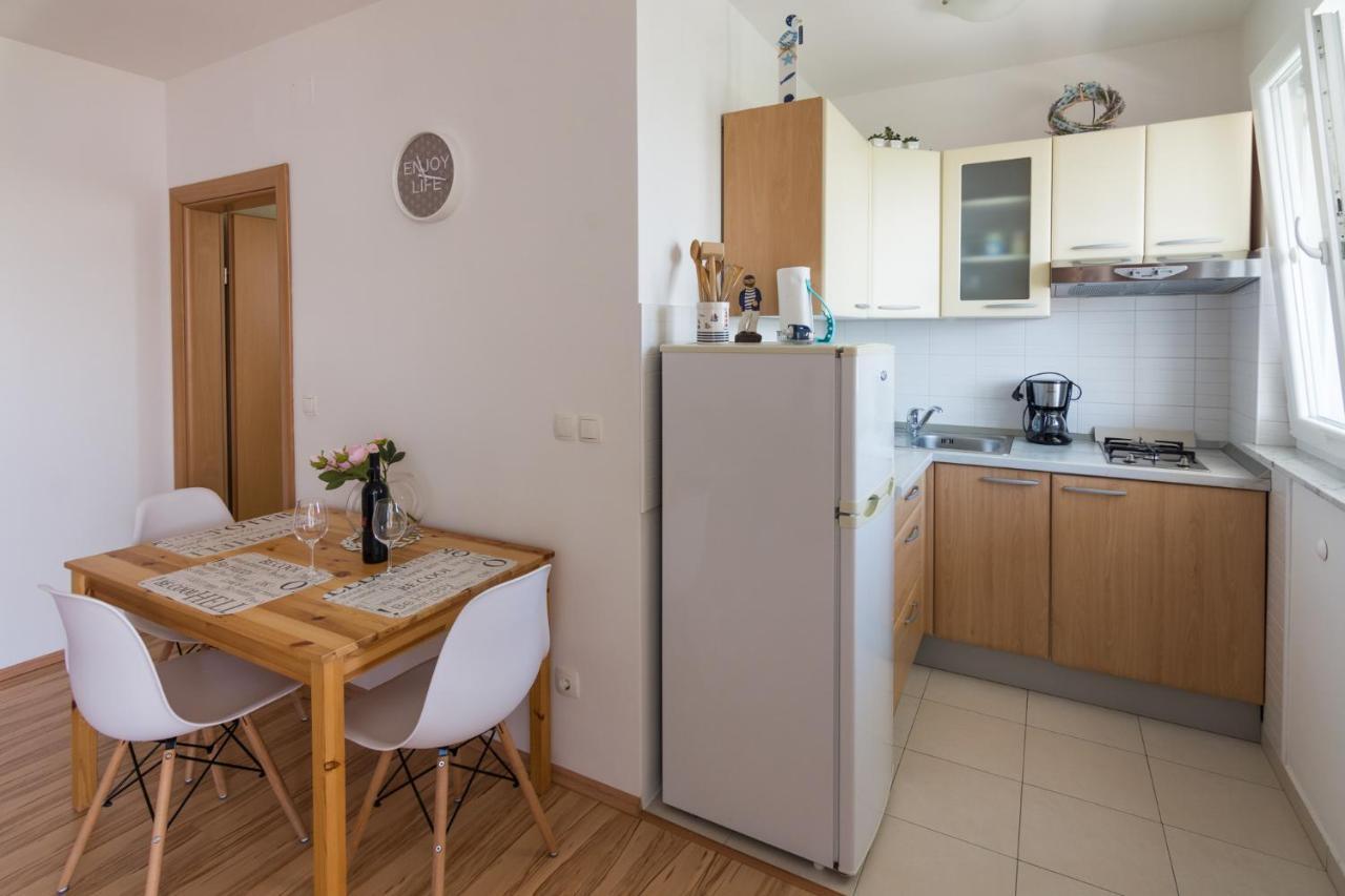 Apartments Veronika باغ المظهر الخارجي الصورة